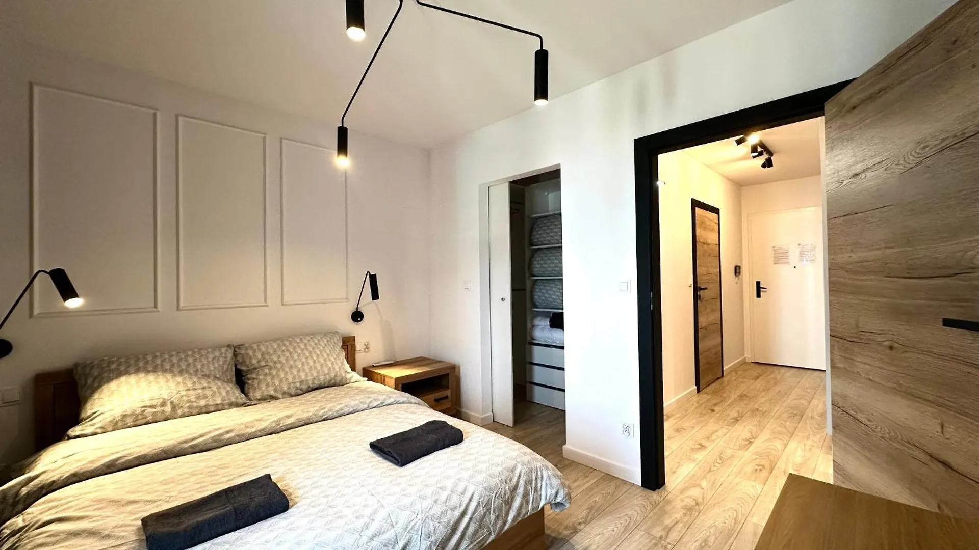 Traugutta Apartment - Fitness & Parking Βρότσλαβ