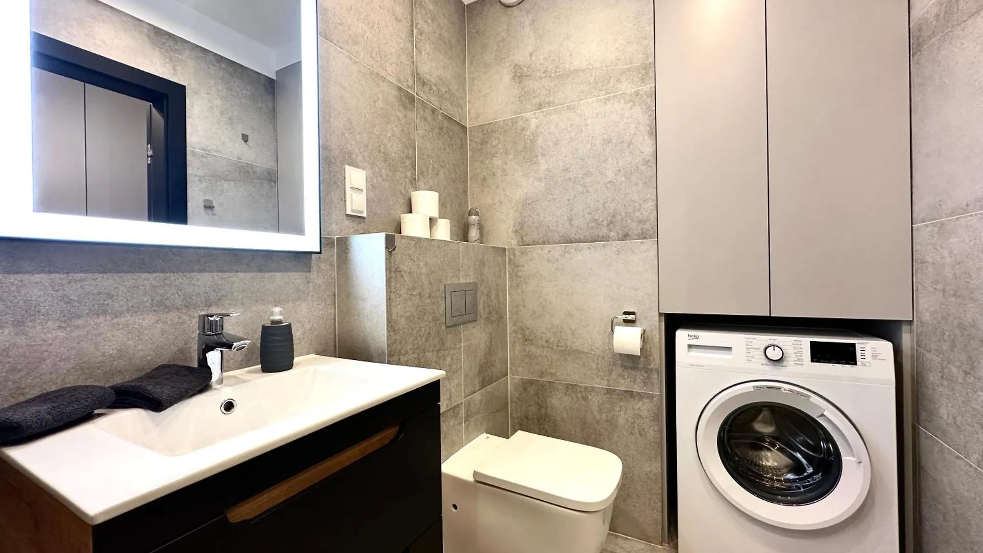 Traugutta Apartment - Fitness & Parking Βρότσλαβ 0*,  Πολωνία